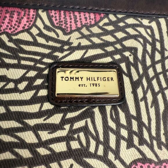 Tommy Hilfiger Pink Floral Canvas Tote Bag Brown Leather Accents 17"x10"x5" EUC - Picture 4 of 16